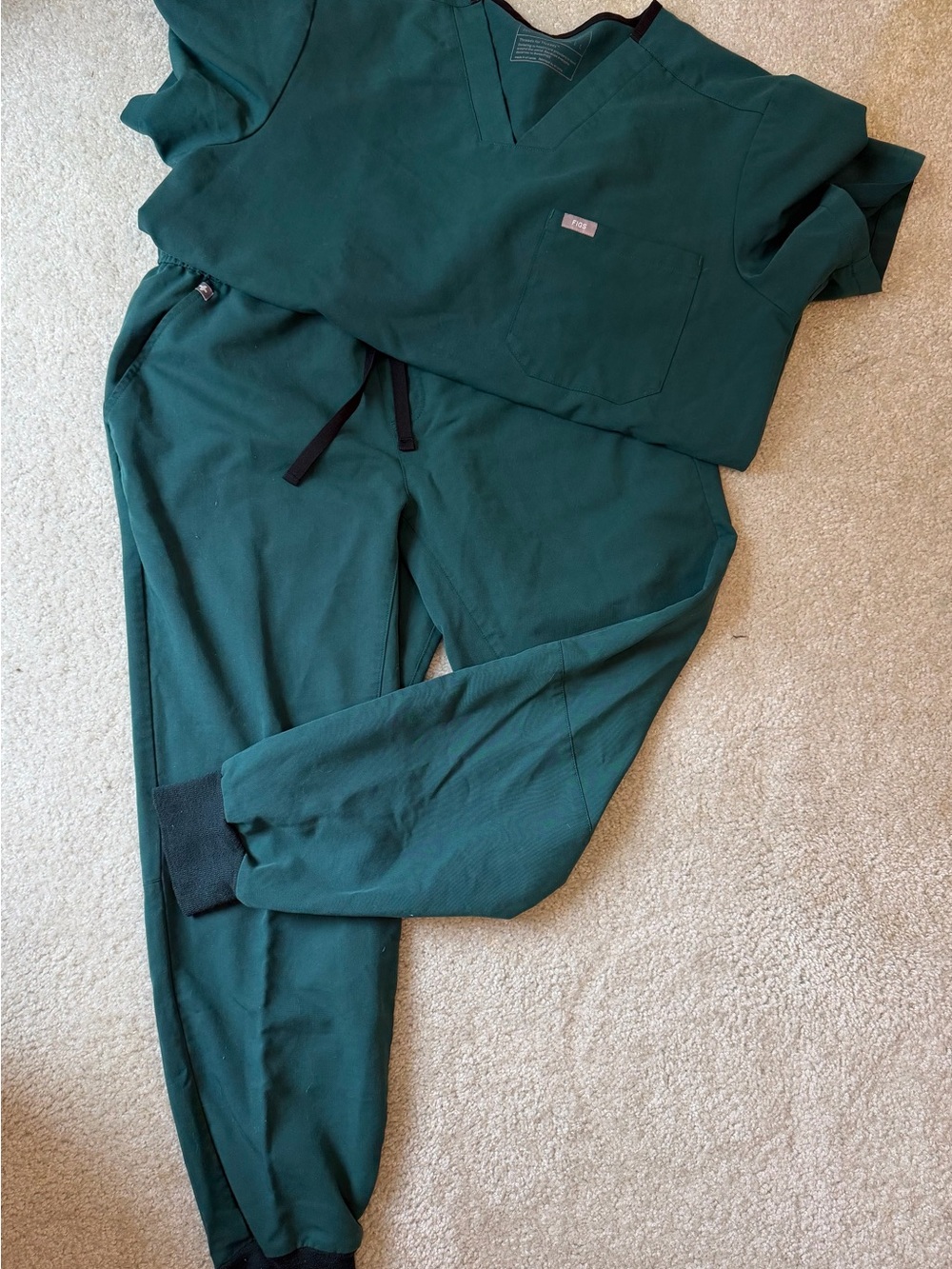 FIGS Jogger Scrub Set in Deep Forest Green